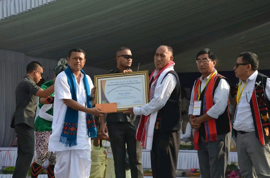 Maharaja Leishemba Sanajaoba along with the Village Heads during Mera Hou Chongba 2024.